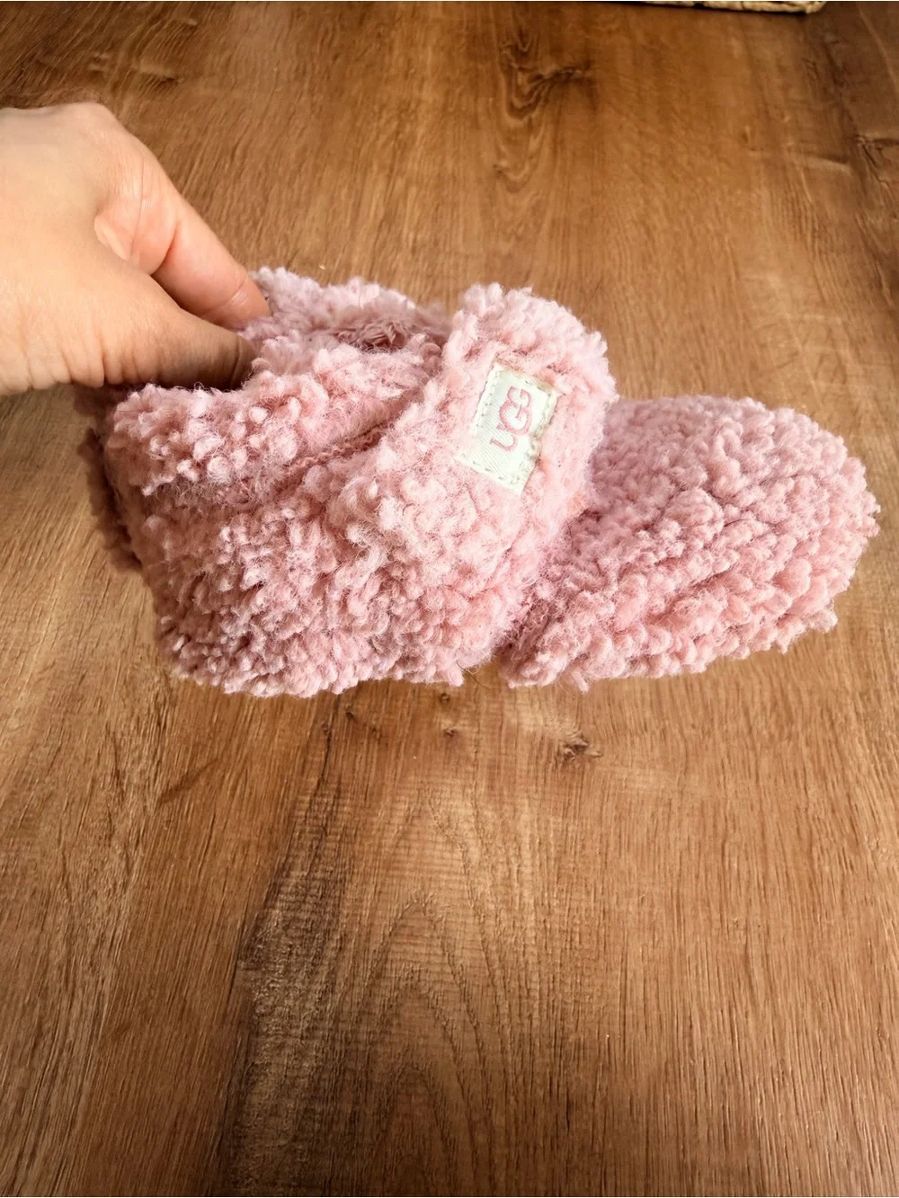 UGG Bixbee Blush Pink Sherpa baby toddler Slippers